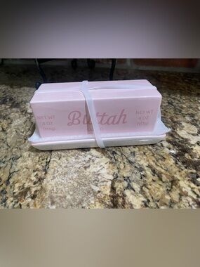 Dwell Studio pink ceramic covered butter dish  BUTTAH - Brand new!